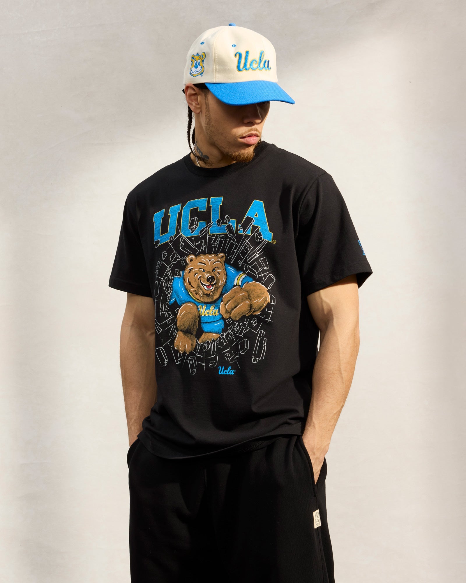 UCLA Bruins T-Shirt - Black IMAGE #2
