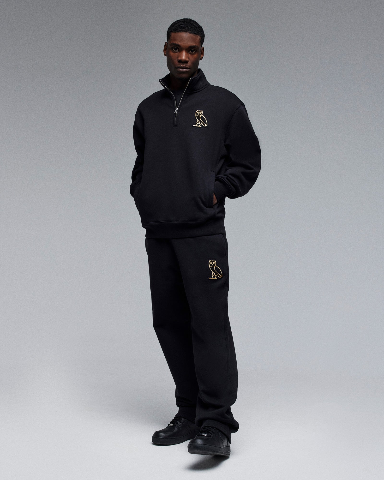 Mini OG Quarter-Zip Mockneck Sweatshirt - Black IMAGE #2
