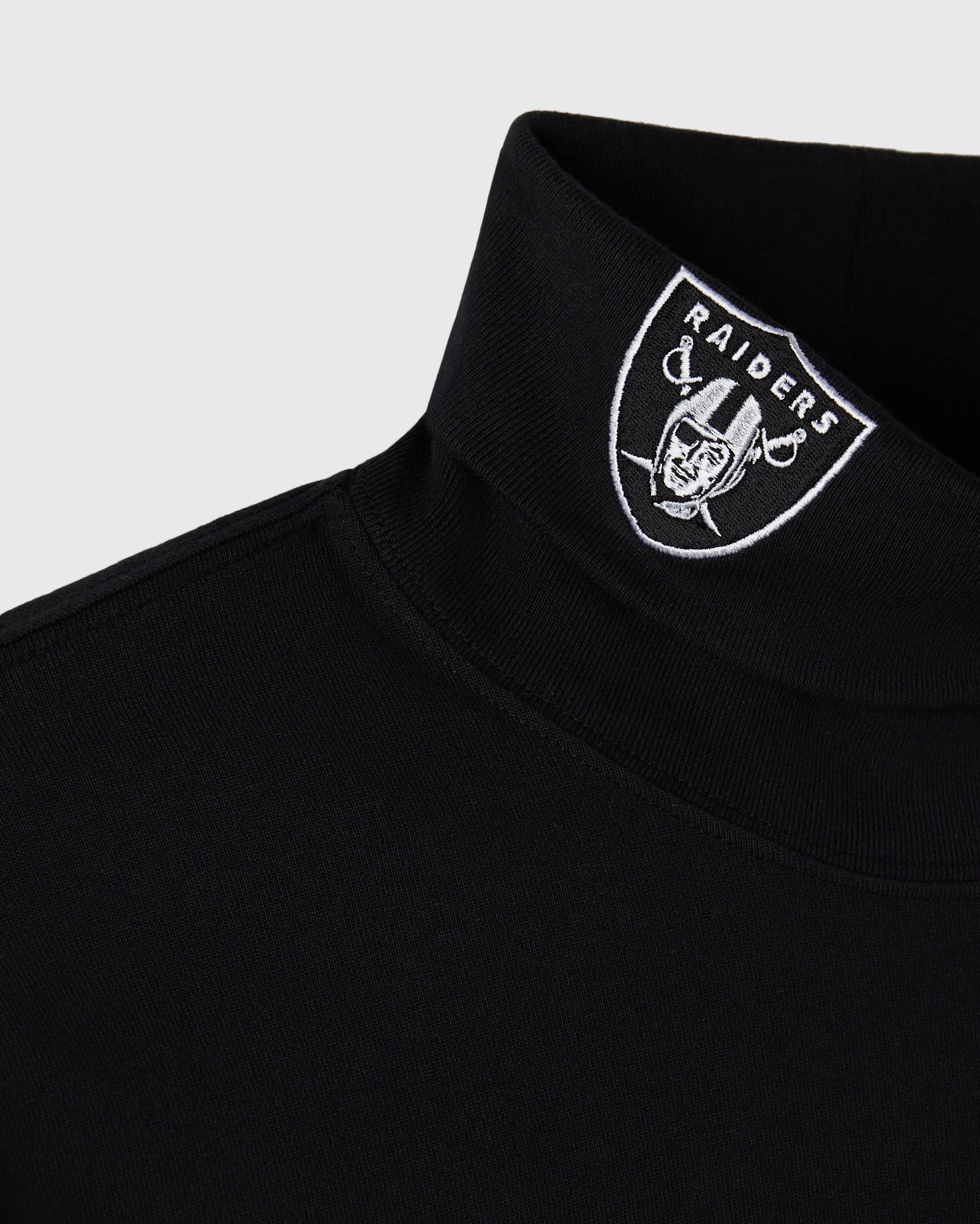 NFL Las Vegas Raiders Heavyweight Turtleneck - Black IMAGE #3