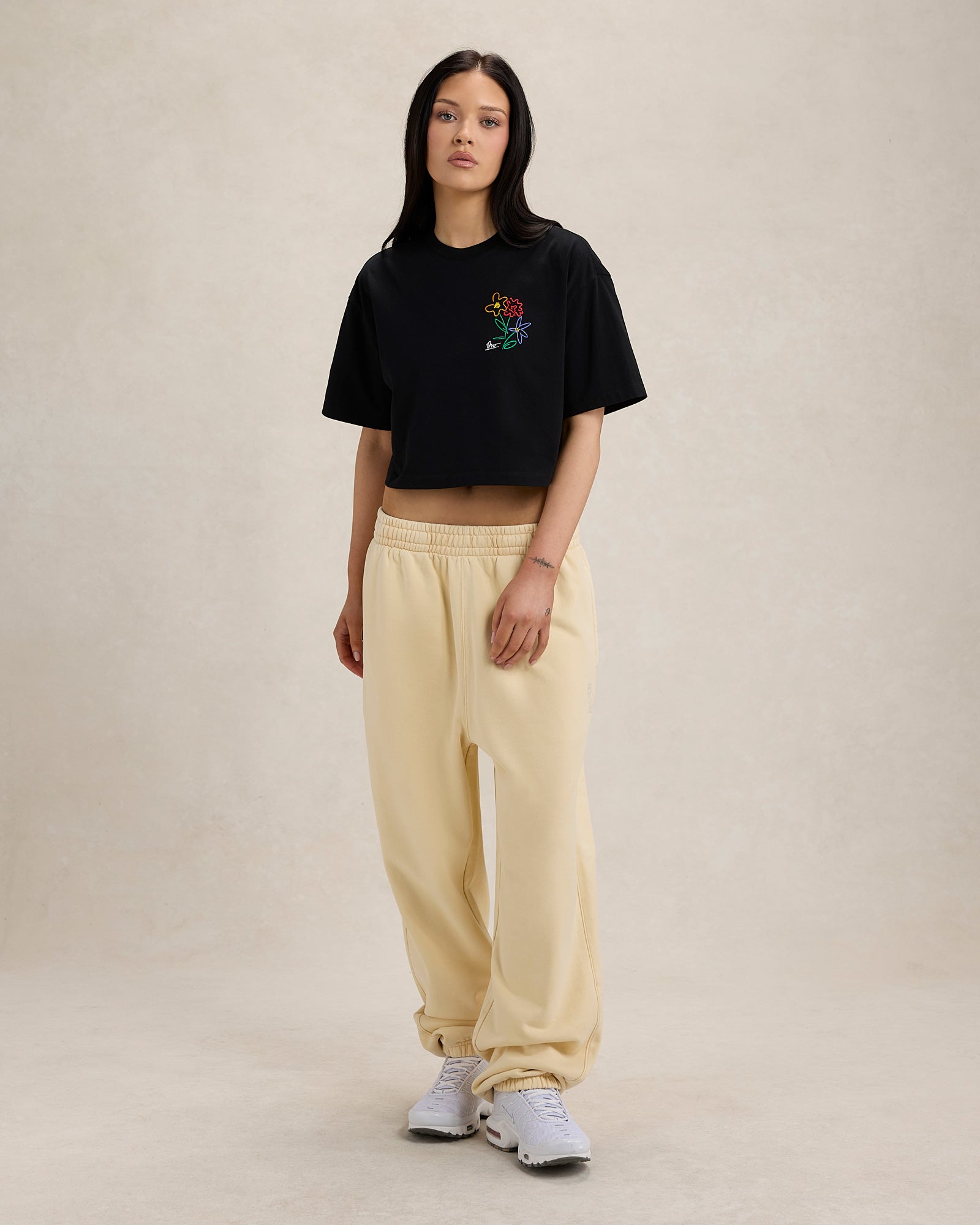 Brush Stroke Flower Cropped T-Shirt - Black IMAGE #3