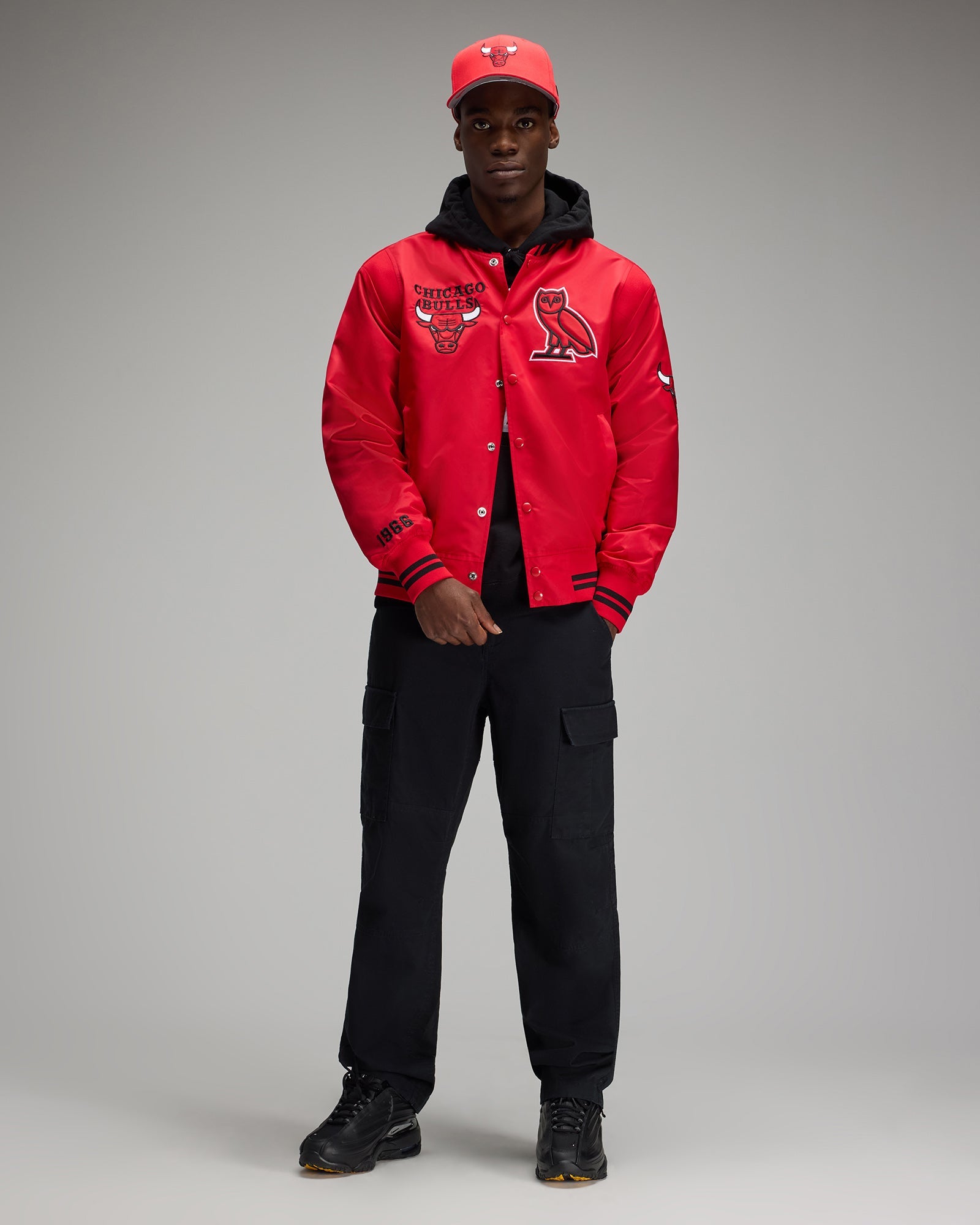 NBA Chicago Bulls Satin Varsity Jacket - Red IMAGE #3