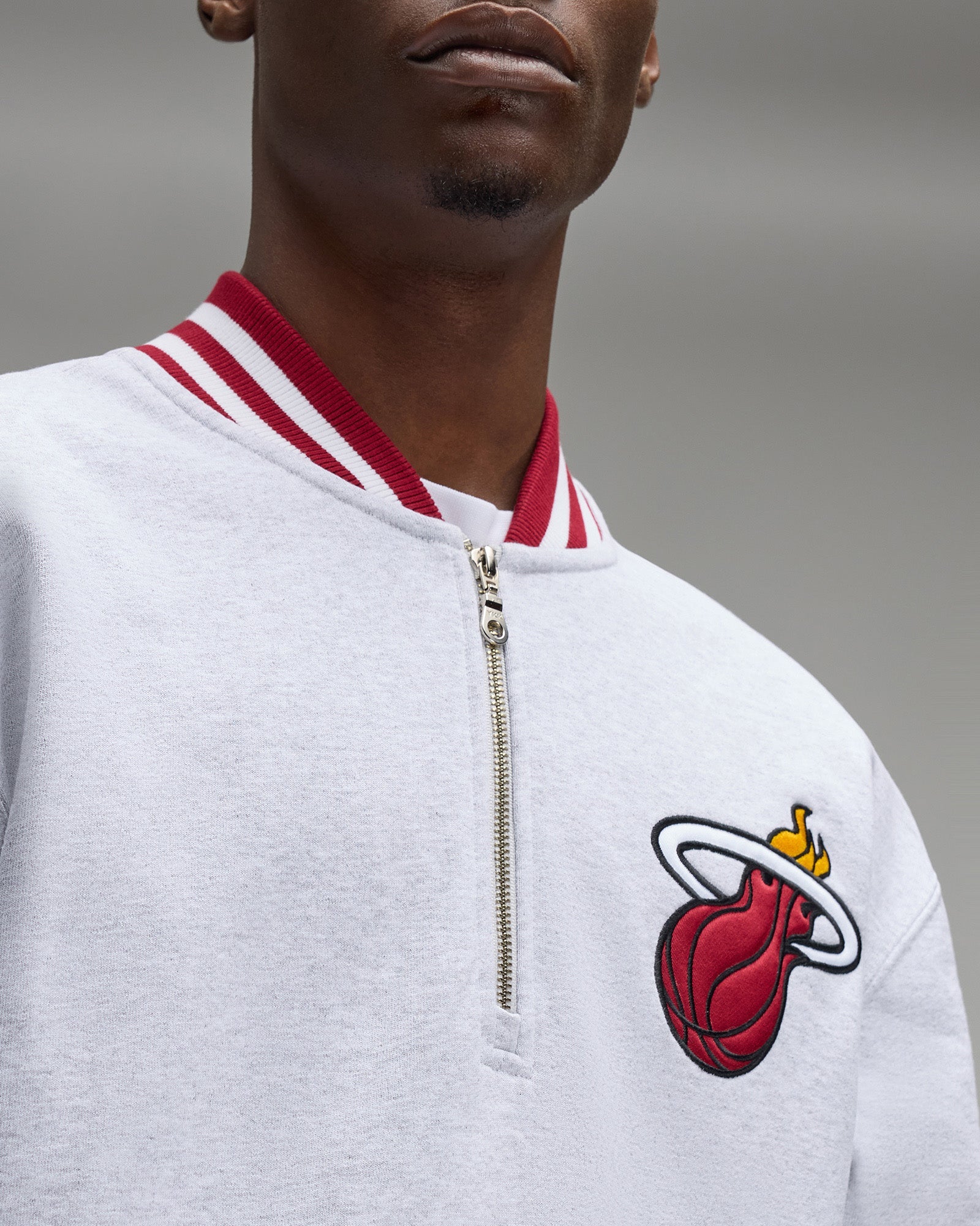 NBA Miami Heat Quarter-Zip Mockneck Sweatshirt - Ash Heather Grey IMAGE #6